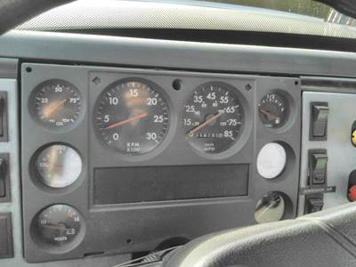 Freightliner FL80 Instrument Panel Cluster