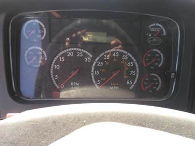 Freightliner M2 106 Instrument Panel Cluster