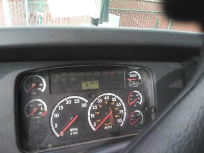 Freightliner M2 106 Instrument Panel Cluster