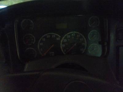 Freightliner M2 106 Instrument Panel Cluster