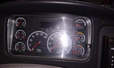 Freightliner M2 106 Instrument Panel Cluster