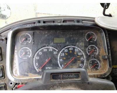 Freightliner M2 106 Instrument Panel Cluster