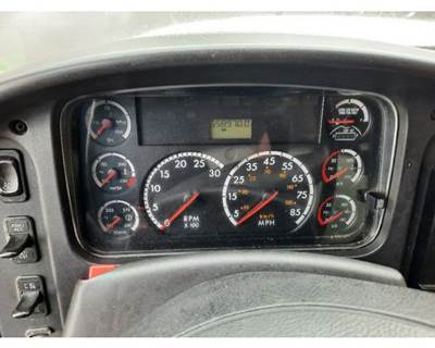 Freightliner M2 106 Instrument Panel Cluster