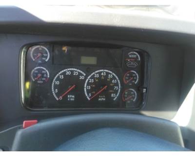 Freightliner M2 106 Instrument Panel Cluster