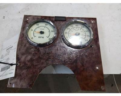 International 9200i Left Instrument Panel Cluster