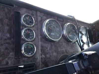 International 9400i Instrument Panel Cluster