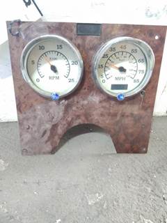 International 9400i Instrument Panel Cluster