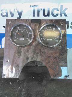 International 9400i Instrument Panel Cluster