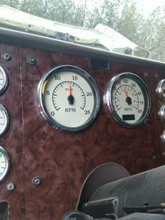 International 9400i Instrument Panel Cluster