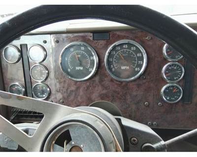International 9400i Instrument Panel Cluster