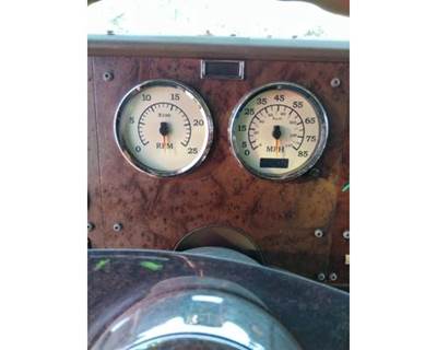 International 9400i Instrument Panel Cluster