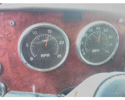 International 9400i Instrument Panel Cluster