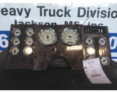 International 9900i Instrument Panel Cluster