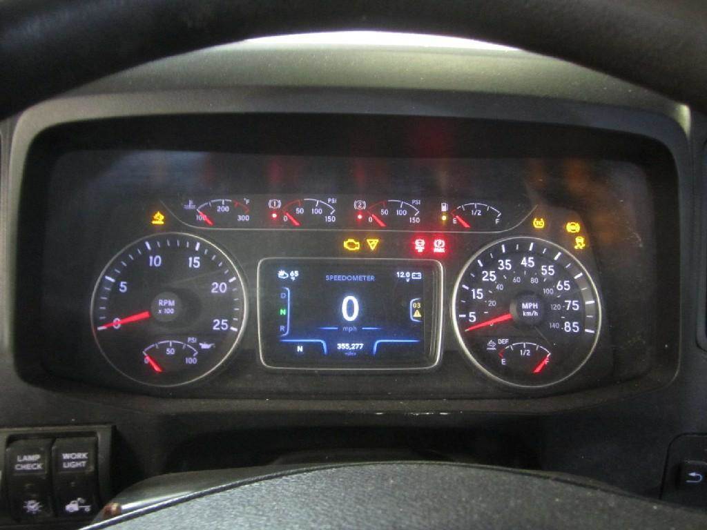 2020 International LT Instrument Panel Cluster for a International