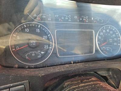 International LT Instrument Panel Cluster