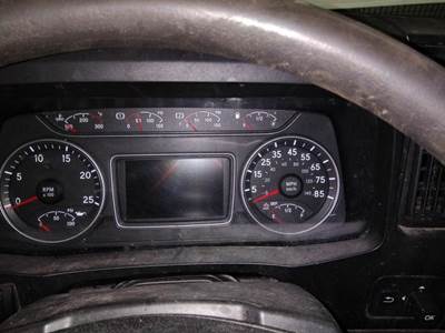 International LT Instrument Panel Cluster