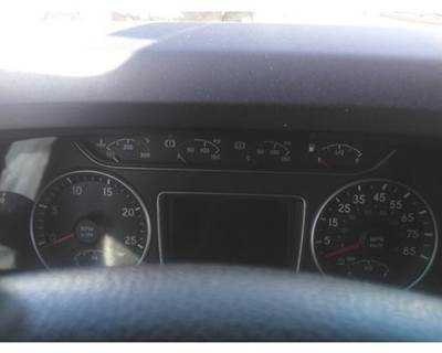International LT Instrument Panel Cluster