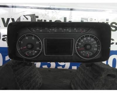 International LT Instrument Panel Cluster