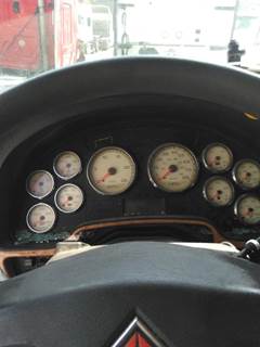 International ProStar Instrument Panel Cluster for a International PROSTAR 122