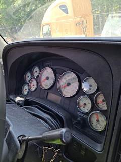 International ProStar Instrument Panel Cluster for a International PROSTAR 122