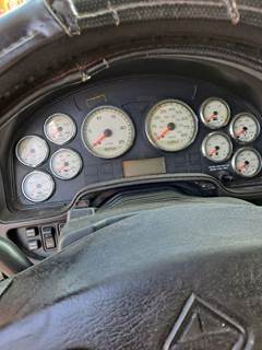 International ProStar Instrument Panel Cluster for a International PROSTAR 122