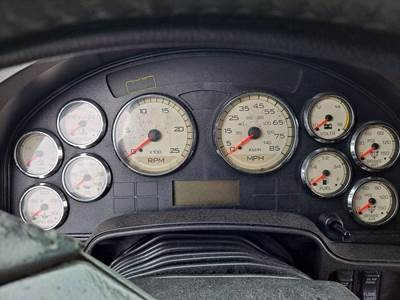 International ProStar Instrument Panel Cluster for a International PROSTAR 122