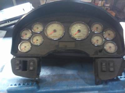 International ProStar Instrument Panel Cluster for a International PROSTAR 122