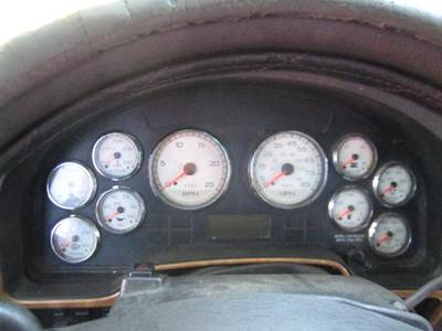 International ProStar Instrument Panel Cluster for a International PROSTAR 113