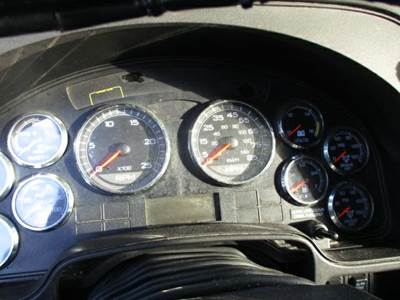 International ProStar Instrument Panel Cluster for a International PROSTAR 113