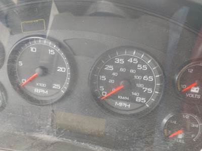 International ProStar Instrument Panel Cluster for a International PROSTAR 122