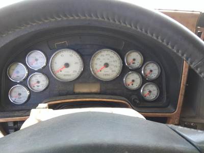 International ProStar Instrument Panel Cluster for a International PROSTAR 113