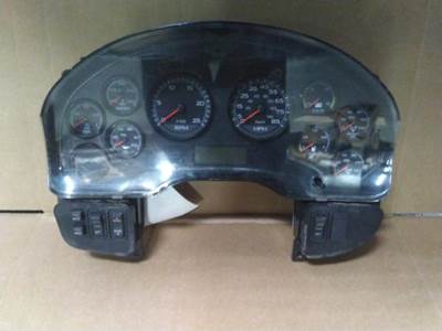 International ProStar Instrument Panel Cluster for a International PROSTAR 122