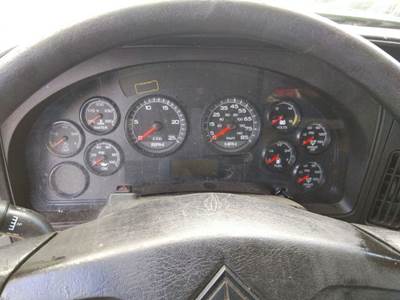 International ProStar Instrument Panel Cluster for a International PROSTAR 122
