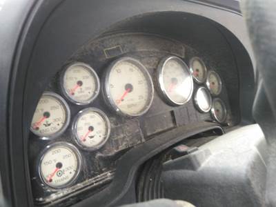 International ProStar Instrument Panel Cluster for a International PROSTAR 113