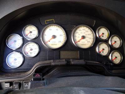 International ProStar Instrument Panel Cluster for a International PROSTAR 122