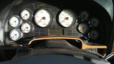 International ProStar Instrument Panel Cluster for a International PROSTAR 122