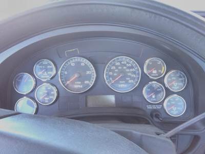 International ProStar Instrument Panel Cluster for a International PROSTAR 122