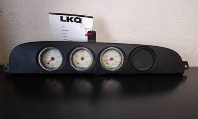 International ProStar Instrument Panel Cluster for a International PROSTAR 125