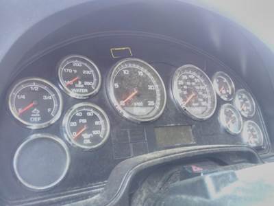 International ProStar Left Instrument Panel Cluster for a International PROSTAR 122