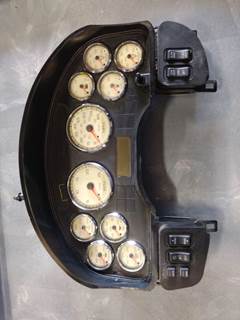 International ProStar Instrument Panel Cluster for a International PROSTAR 122