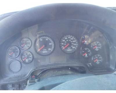 International ProStar Instrument Panel Cluster for a International PROSTAR 122