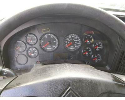 International ProStar Instrument Panel Cluster for a International PROSTAR 122