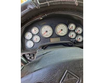 International ProStar Instrument Panel Cluster for a International PROSTAR 122
