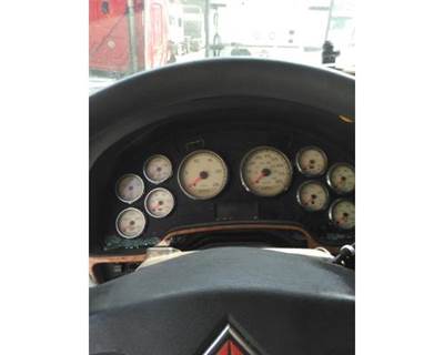 International ProStar Instrument Panel Cluster for a International PROSTAR 122