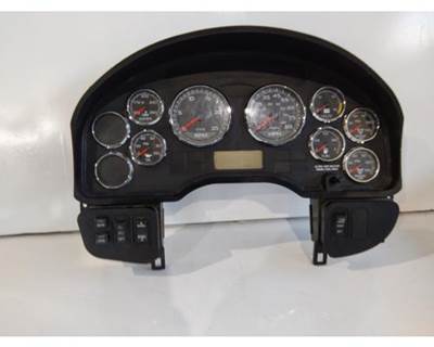 International ProStar Instrument Panel Cluster for a International PROSTAR 122