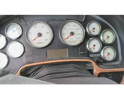International ProStar Instrument Panel Cluster for a International PROSTAR 122