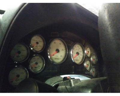 International ProStar Instrument Panel Cluster for a International PROSTAR 122
