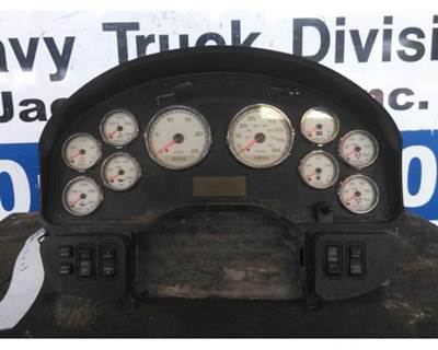 International ProStar Instrument Panel Cluster for a International PROSTAR 122