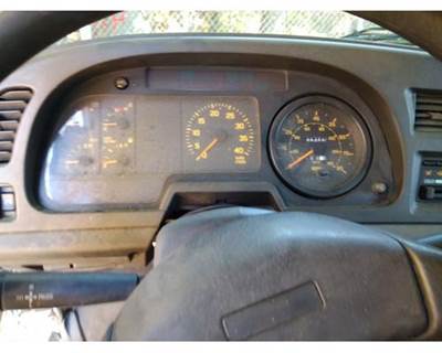 Isuzu FTR Instrument Panel Cluster