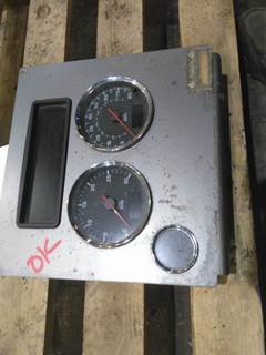 Kenworth T370 Instrument Panel Cluster